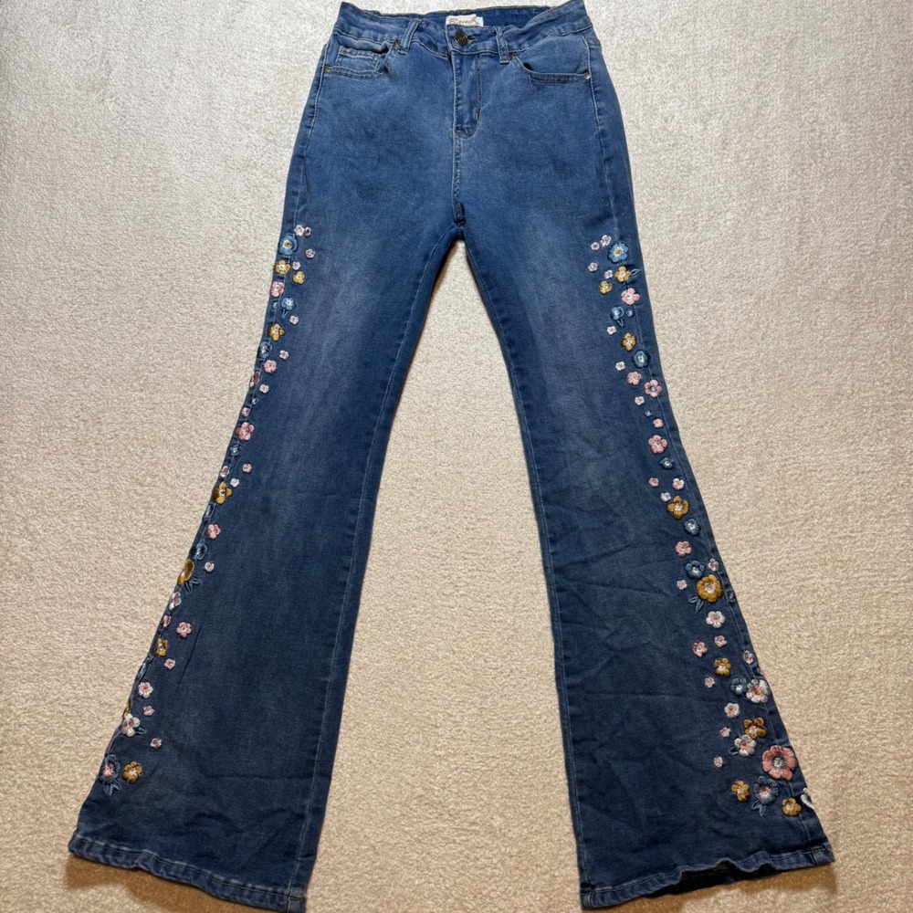 Bamboo Y2K Floral Embroidered Flare Jeans Size 9 Bell Bottom Boho